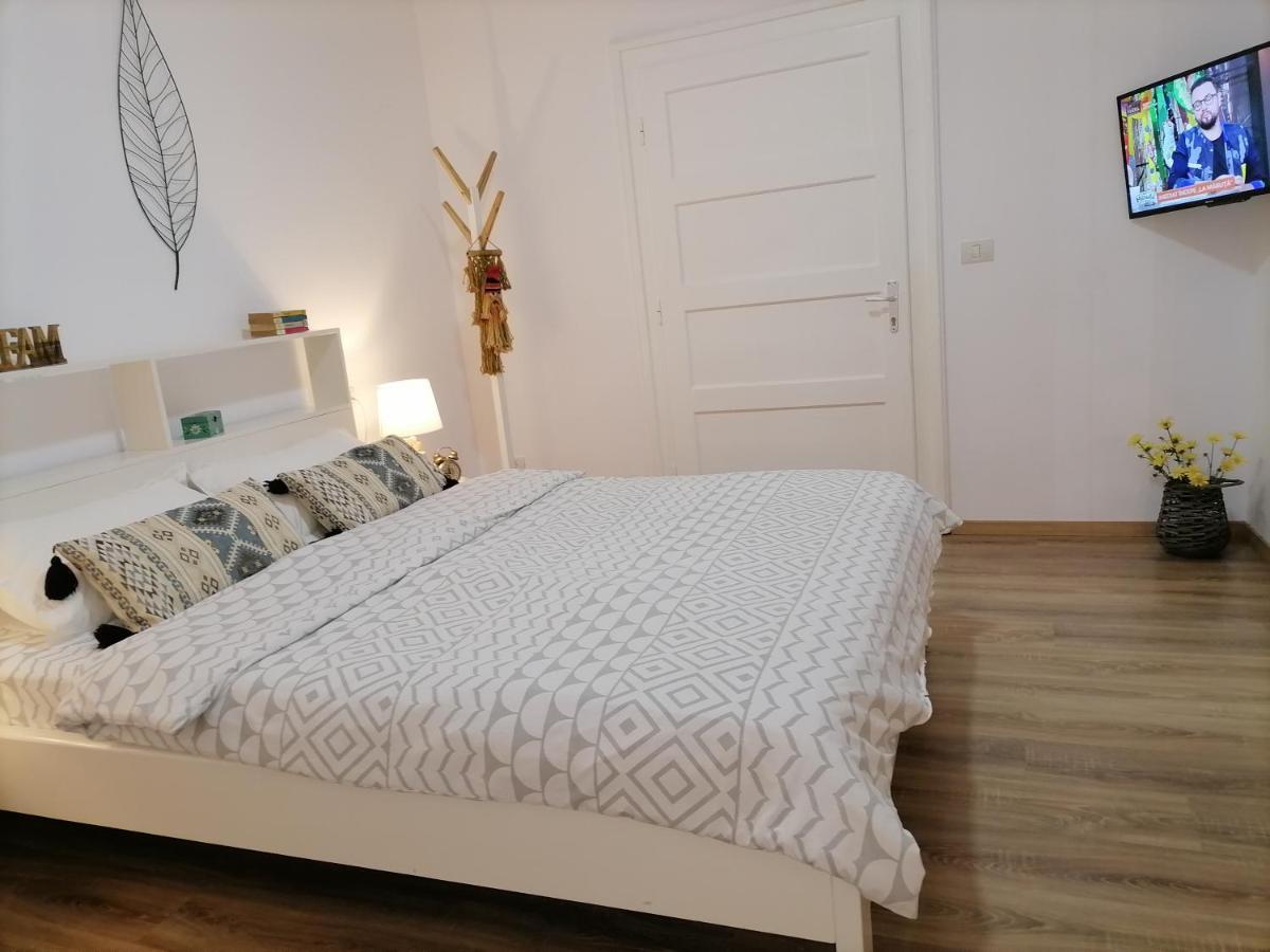 Ferienwohnung Casa Bologna Brașov Exterior foto