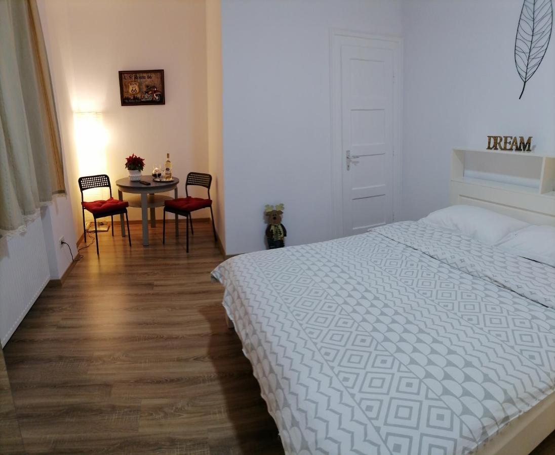 Ferienwohnung Casa Bologna Brașov Exterior foto