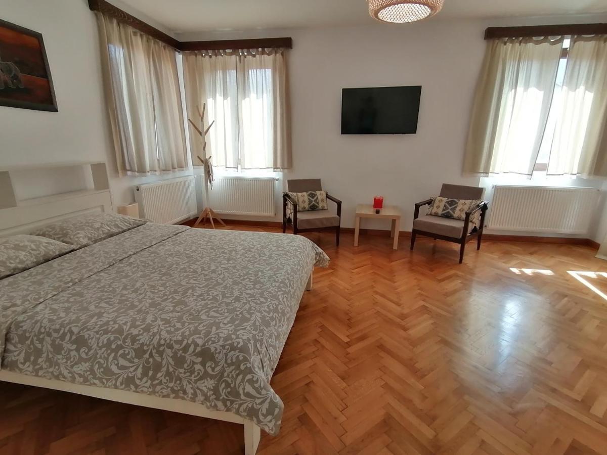 Ferienwohnung Casa Bologna Brașov Exterior foto