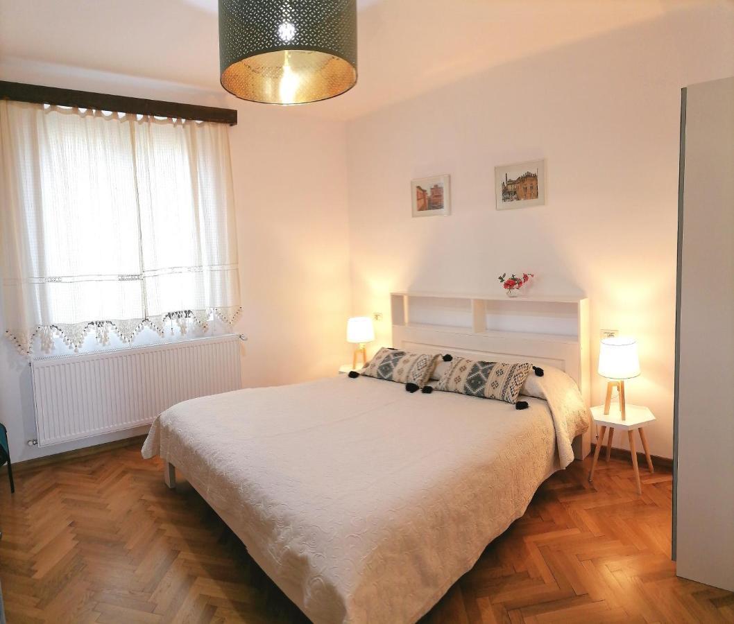 Ferienwohnung Casa Bologna Brașov Zimmer foto